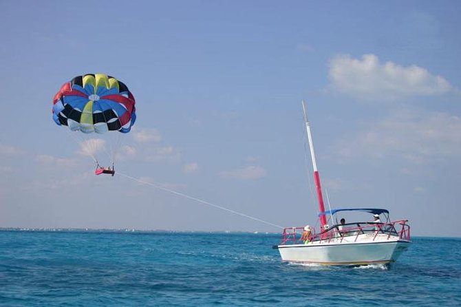 Cancun Parasailing Adventure - What the boat ride and safety briefing are like
