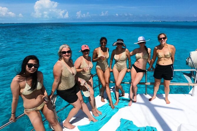 Cancun Sailing Catamaran Islas Mujeres With Luxury Beach Club - Free time in Isla Mujeres center
