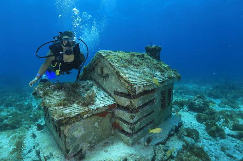 Cancun: Scuba Diving for Beginners, 2 Dives - A beginner-friendly way to try scuba in Cancun