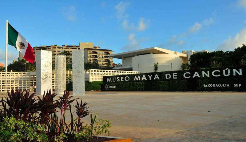 Cancun: Skip-the-Line Mayan Museum & San Miguelito Site - The glass walls and Nichupté Lagoon views