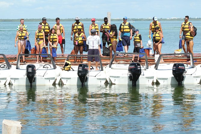 Cancun speedboat and snorkel tour: shared speedboat - What the guides add to the outing