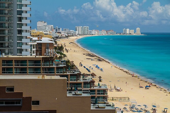 Cancun Walking Tour: Explore Top Sights & Hidden Gems - Shopping and snacking at Mercado 28