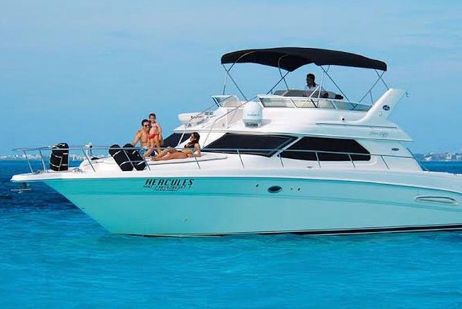 Cancún Yacht Rental SeaRay 46ft 25P13 - What the SeaRay 46ft yacht offers