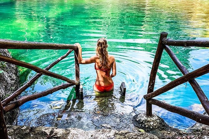 Casa Tortugas cenotes, Tulum Mayan site and Madre Naturaleza tour - Language, group size, and the pace of the day