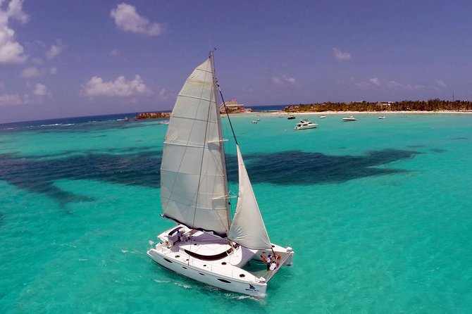 Catamaran and snorkel in isla mujeres - Isla Mujeres beach time and the underwater museum
