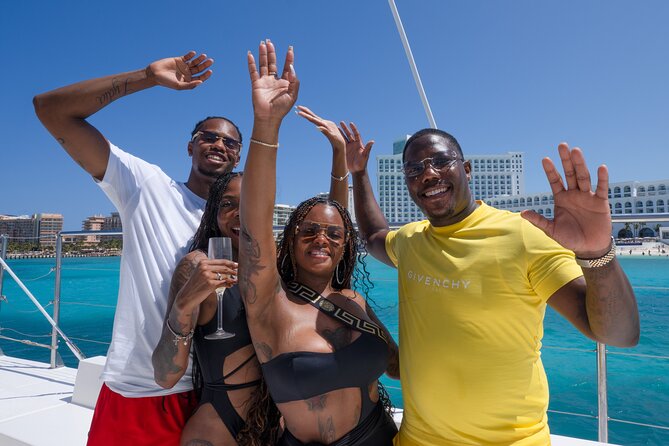 Catamaran Booze Party With Open Bar in Cancun - Lunch ranges from basic to better than expected