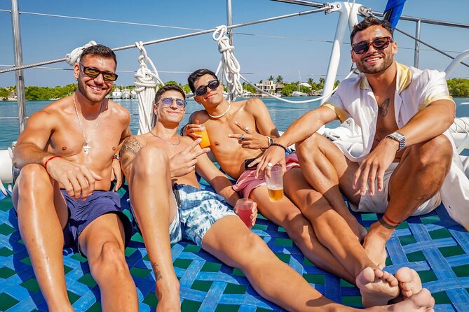Catamaran Booze Party With Open Bar in Cancun - What the open bar really adds