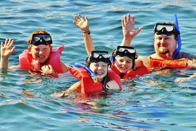 Catamaran family friendly Tour to Isla Mujeres with lunch - Returning across the Caribbean