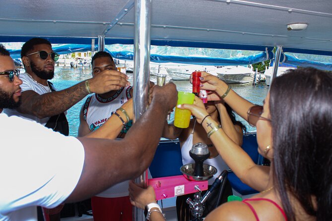 Catamaran Party Boat Cancun - The 4-hour option versus the 7-hour option