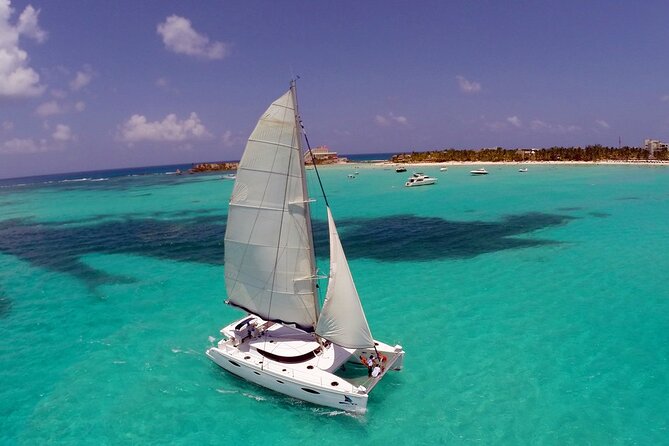 Catamaran Sail to Isla Mujeres with all inclusive from Cancun or Riviera Maya - Starting at Marina Albatros in Cancun