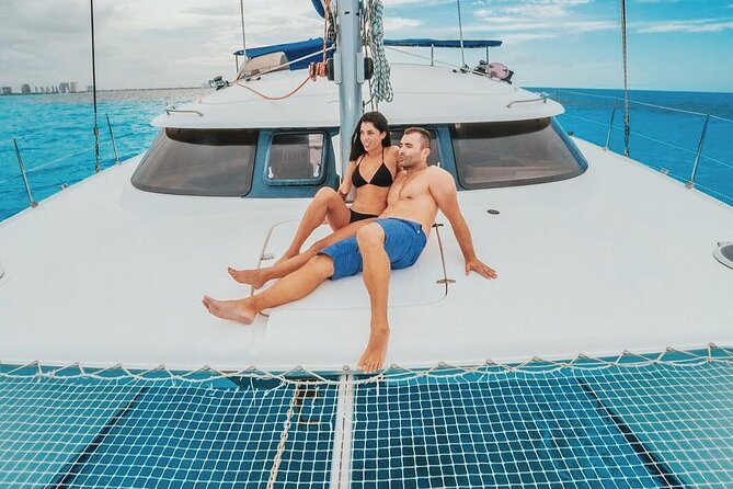 Catamaran to Isla Mujeres with Buffet and Open Bar from Cancun - Who will enjoy this catamaran most