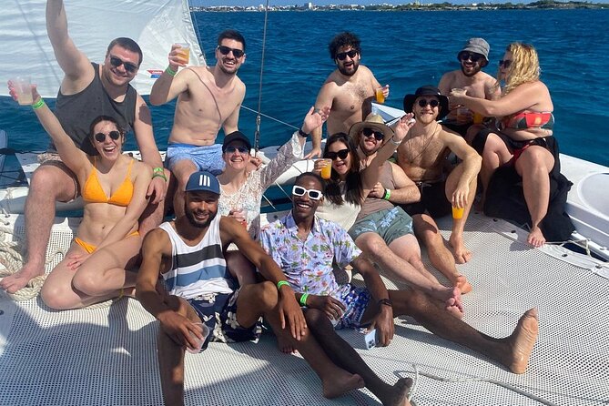Catamaran Tour to Isla Mujeres Cancun - Three hours at the beach club and North Beach