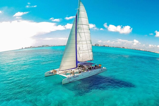 Catamaran Tour to Isla Mujeres from Cancún with Bar and Lunch - The return ride and the value of the price