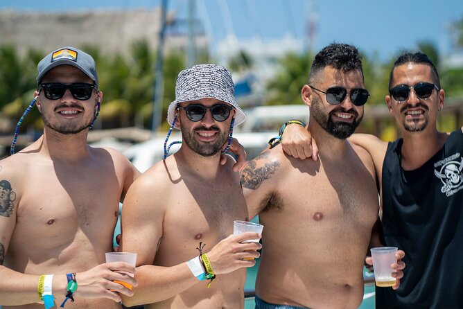 Catamaran Tour to Isla Mujeres Open bar and Lunch - Who will enjoy this catamaran day