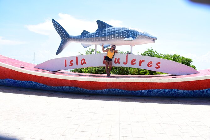 Catamaran Unlimited Adventure to Isla Mujeres" From Cancun - A full day from Cancun to Isla Mujeres