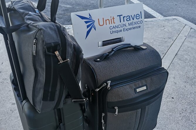 Cheap transfer for up to 10 people. - Finding the driver at Cancun International Airport