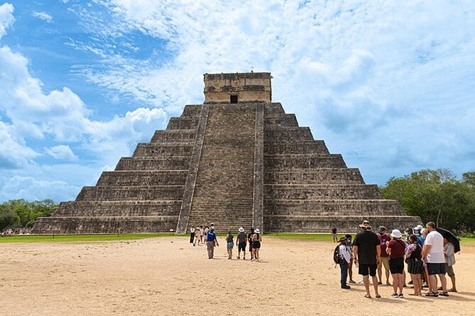 CHICHEN ITZA 3 OPTIONS TOUR: Classic, Plus or Premiere - Chichén Itzá, the reason to get up early