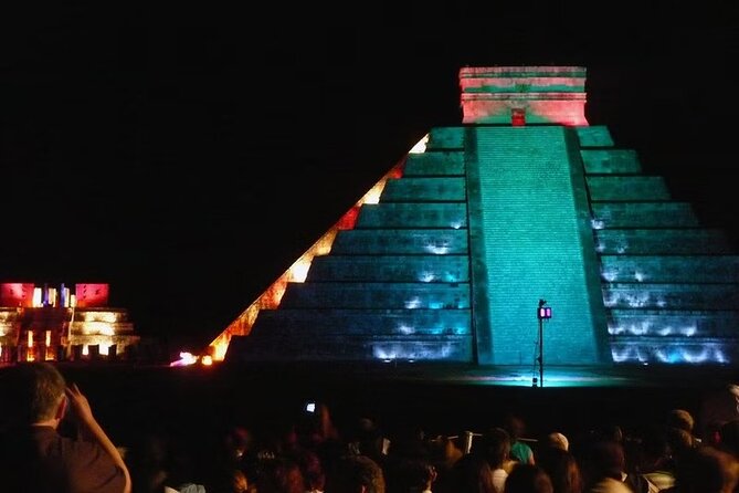 Chichén Itzá by Night: Mystical Mayan Light Show - Arriving at Chichén Itzá after sunset