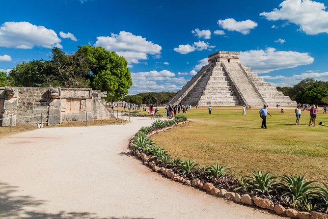 Chichen Itza, Cenote Saamal & Valladolid from Playa del Carmen - The early pickup and long road day