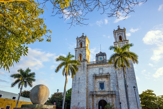 Chichen Itza, Cenote Sagrado and Valladolid from Cancun - The buffet and the souvenir stop