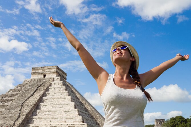 Chichén Itzá, Cenote Suytún, and Cenote Ikkil Guided Tour - Valladolid is a quick final glimpse