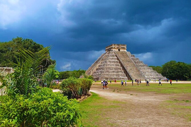 Chichen Itza, Cenote & Valladolid Tour with Lunch - Lunch and tequila help break up the long schedule