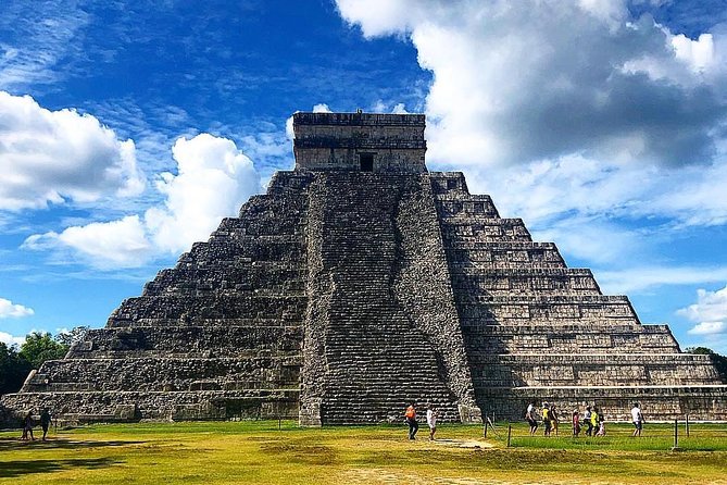 Chichen Itza Classic Tour - Group size, guide quality, and the value of personal attention