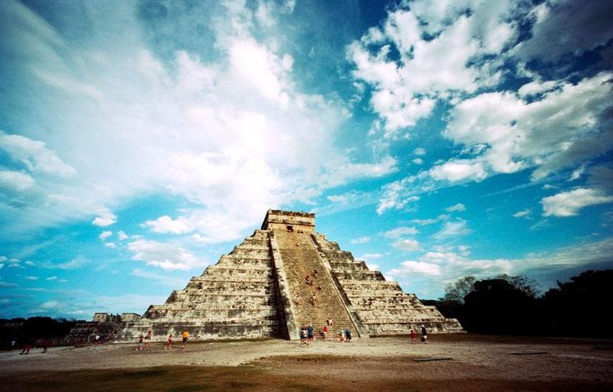 Chichen Itza Day Trip Exclusive Nool-Ha Cenote & Valladolid Visit - Leaving Cancun early and dealing with the long ride
