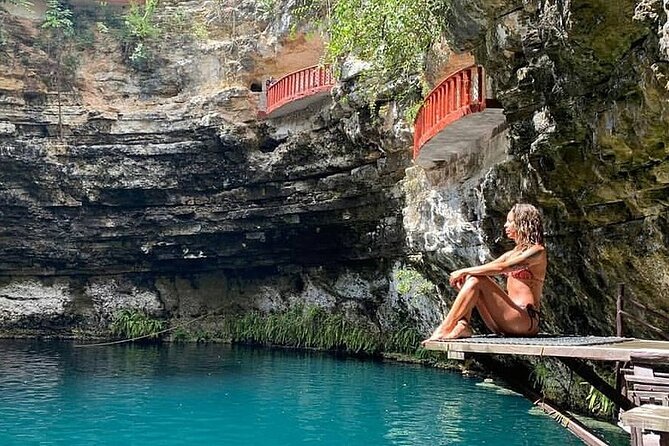 Chichen Itza Deluxe All Inclusive Tour with Cenote & Valladolid - A regional buffet at Yaax Kiin