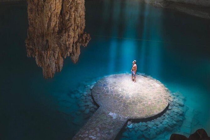 Chichen Itza Deluxe And Ancestral Cenotes Suytun and Ik-kil - Suytun Cenote and the shaft of light