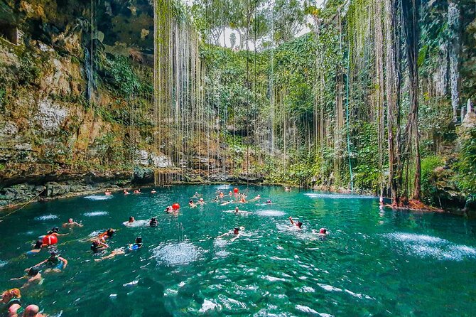 Chichen Itza Deluxe And Ancestral Cenotes Suytun and Ik-kil - The included Mayan buffet lunch