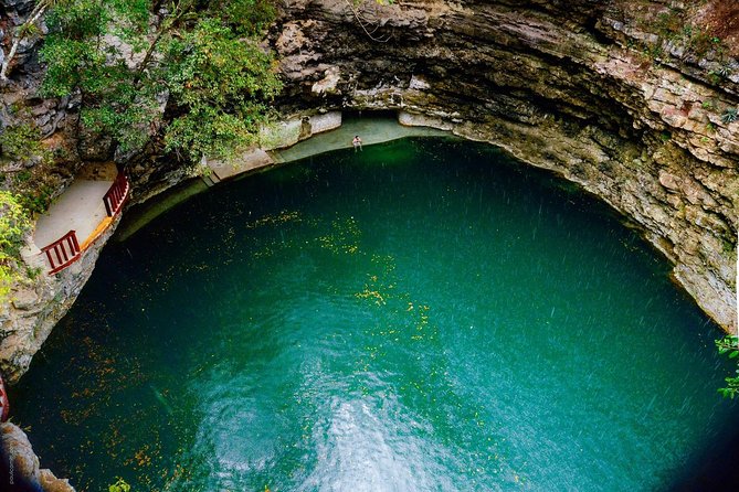 Chichen Itza Deluxe Valladolid and 2 Cenotes - The Maya setting is more than a photo stop