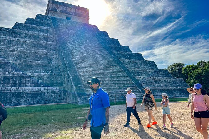 Chichen Itza Early Access All Inclusive: Hotel Pick up & All Fees - Entering the archaeological site before the crowds
