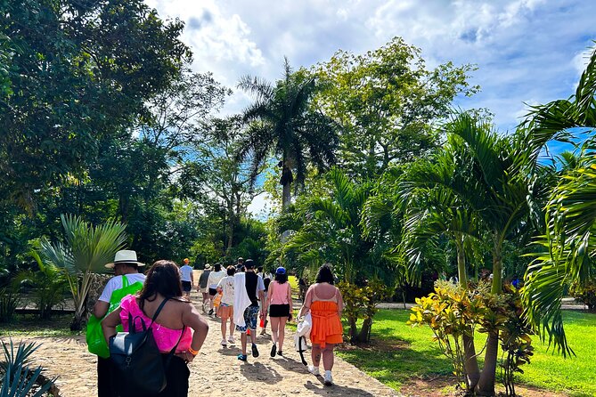 Chichen Itza Early Access Private Tour with Buffet Lunch - Who will get the most from this tour