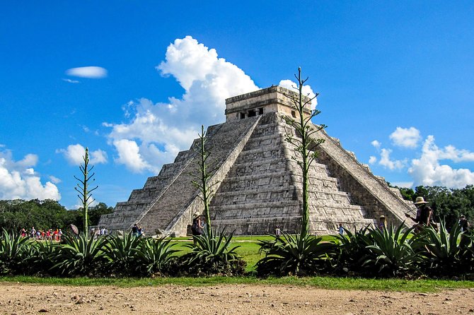 Chichen Itza & Ekbalam with Cenote Swim from Cancun - Two Maya sites, one refreshing finish