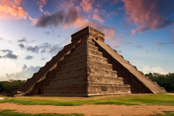 Chichen Itza Full day tour with buffet - Valladolid in a short hour
