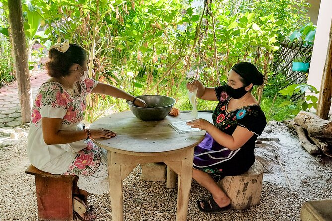 Chichen Itza Gastronomic, Valladolid and Cenote Extremo - Chichen Itza before the heat builds