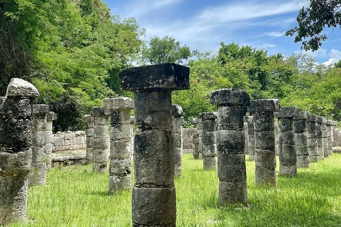 Chichen Itza, Mexican Buffet, Cenote & Valladolid guided Tour - A Yucatecan buffet between the ruins and the city