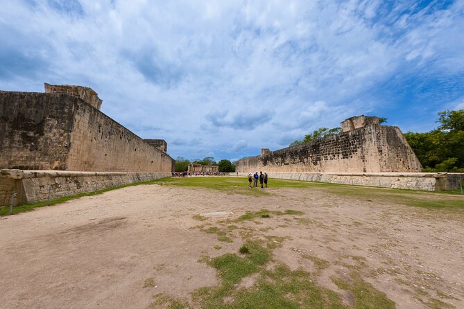 Chichen Itza Options with Sacred Cenote from Cancun - Valladolid in 30 minutes