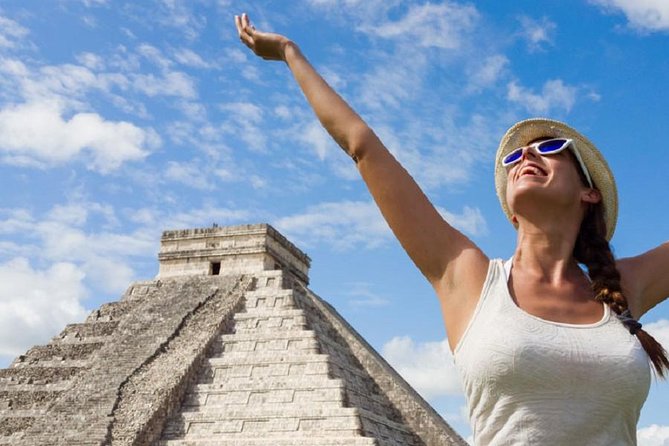 Chichen Itza Plus - Chichen Itza: two hours among Maya monuments