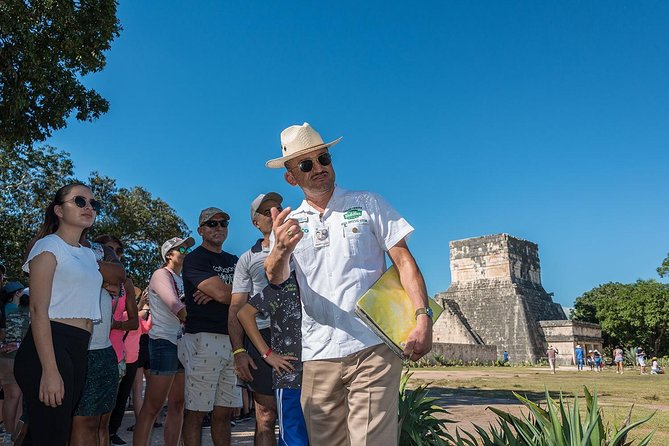 Chichén Itzá Premier Tour with Cenote Xunáan, Valladolid & Lunch - The bus ride is part of the bargain