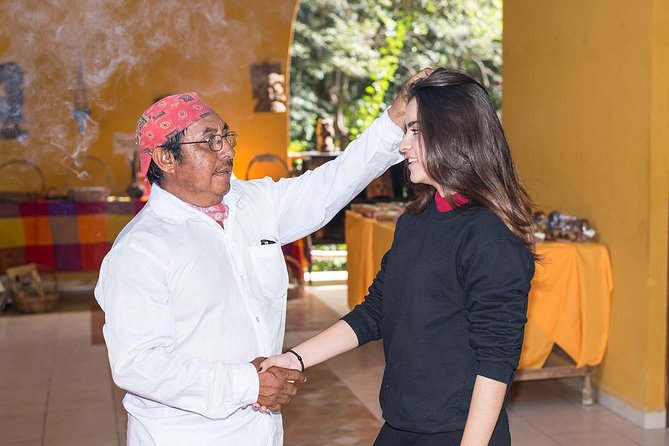 Chichén Itzá Premier Tour with Cenote Xunáan, Valladolid & Lunch - Who should book this Chichén Itzá tour?