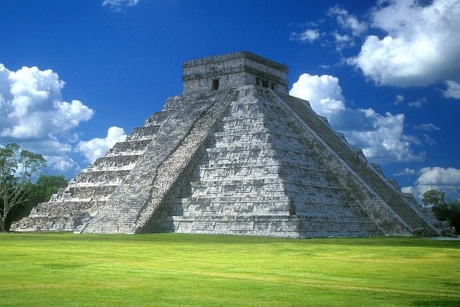 Chichen Itza Premium - Chichen Itza gives the day its purpose