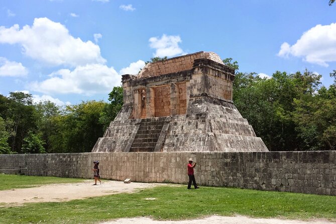 Chichen Itza tour from Cancun small group in van - The optional Cenote Chichkan add-on