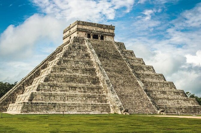Chichen Itza Tour Plus with Cenote Swim and Round Transportation - Lunch, shopping, and the schedule