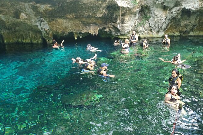 Chichen Itza Tour: Pyramids, Cenote Ik Kil & Valladolid - Who will get the most from this day?