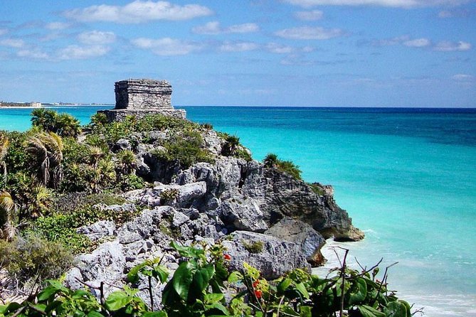 Coba, Tulum & Cenote swim - Tulum: sea cliffs and a tightly timed visit