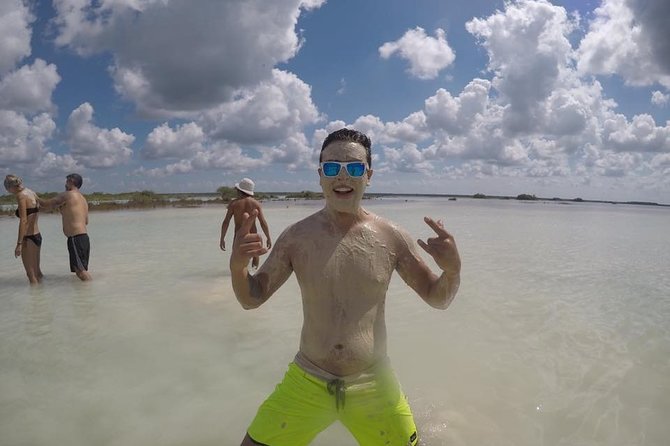 Colorful BACALAR. Incredible Pontoon Tour in one day from Cancun or Riviera Maya - Balneario Marmol and the lagoon shore