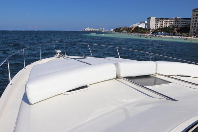 Cruise in Elegance: Luxury Yacht Rental in Cancun - What is included, and what should you bring?