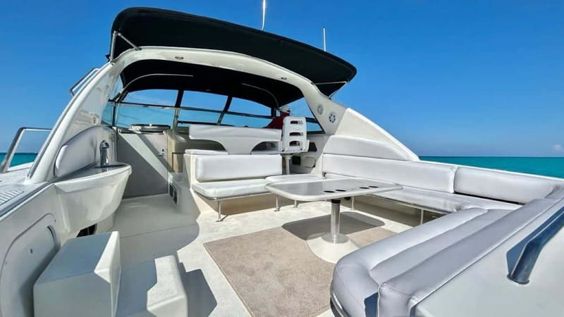 Cruising paradise in a luxury yacht in Cancun - Should you book this Cancun yacht rental?